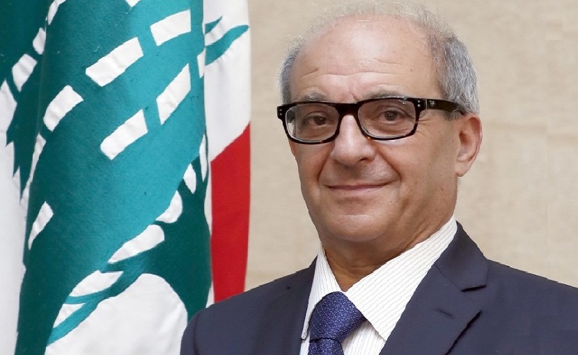 الوزير اللبناني جورج ميشيل كلّاس يخاطب الامام علي في النجف الاشرف