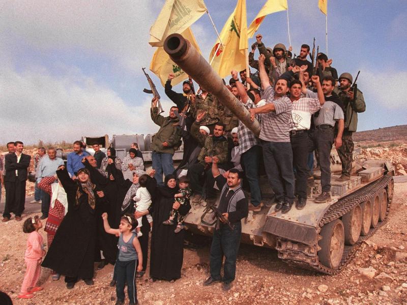 جشن لبنانی ها در سالگرد آزادسازی جنوب از اشغال ارتش رژیم صهیونیستی
