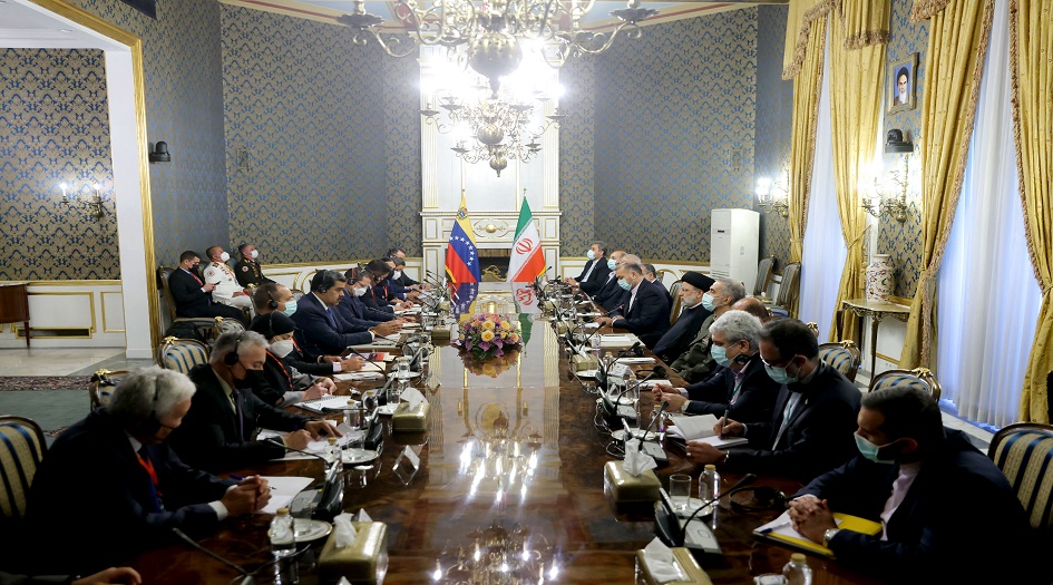 ايران وفنزويلا توقعان وثيقة للتعاون الشامل 