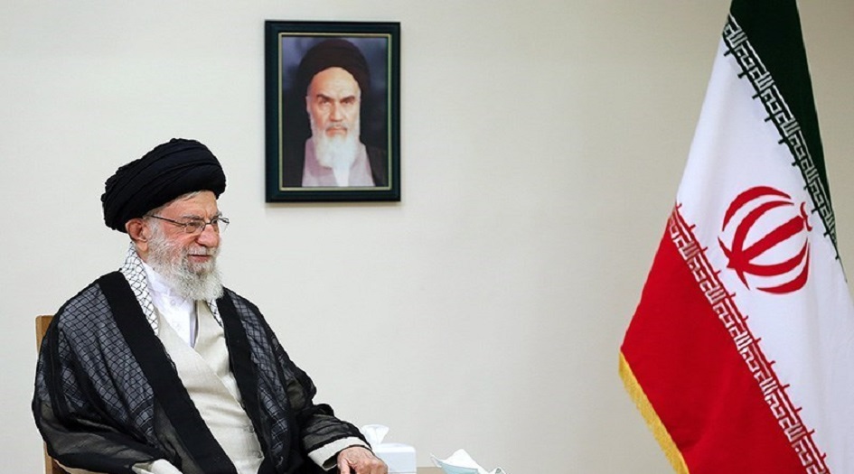 قائد الثورة الاسلامية : تجربة ايران وفنزويلا اثبتت بان المقاومة هي  الحل الوحيد لمواجهة  امريكا