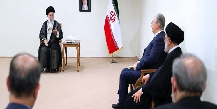 الامام الخامنئي: الازمة الاوكرانية مخطط غربي  لتوسيع الناتو