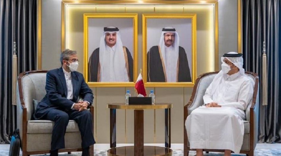 كبير المفاوضين الايرانيين يلتقي وزير الخارجية القطري 