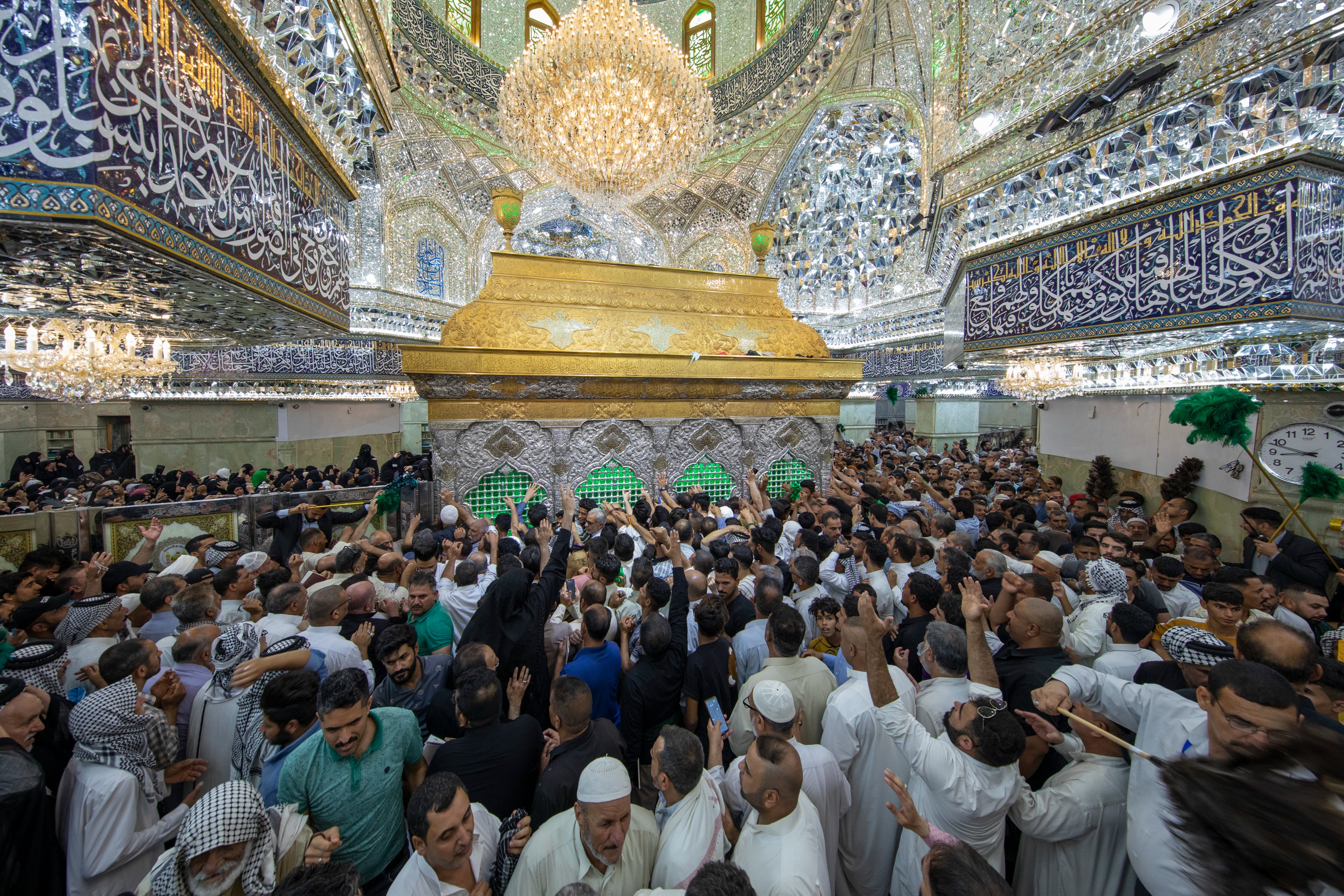 حال و هوای کربلای معلی در روز عرفه