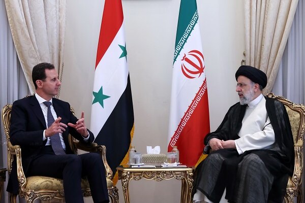 رئيسي در گفتگو با بشار اسد: ايران مخالف هر گونه مداخله خارجي در سوريه است
