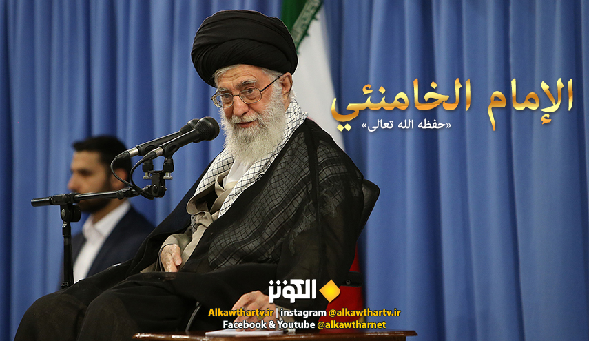 الامام الخامنئي يدعو للتميز في انشاد الشعر ونظم الاناشيد الاسلامية والثورية والوطنية