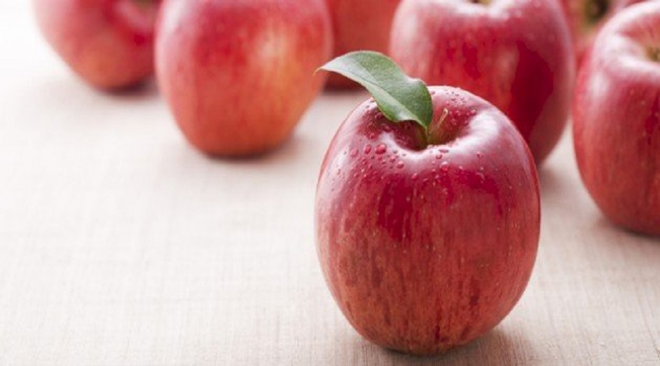 تفاحة واحدة يوميًا تحميك من الاكتئاب 