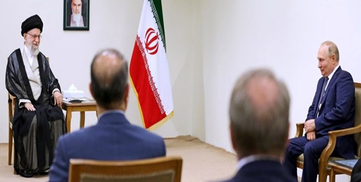 الامام الخامنئي لدى استقباله بوتين: الأحداث العالمية تظهر حاجة إيران وروسيا للتعاون المتبادل