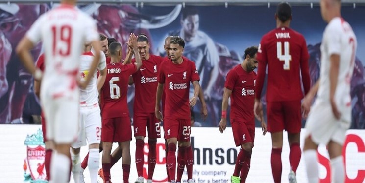 مهاجم ليفربول الجديد يخطف الأضواء من صلاح