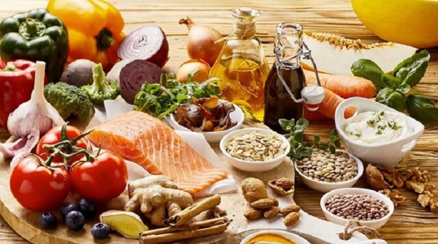 چه غذاهایی به خنک ماندن بدن در گرما کمک می‌کند؟