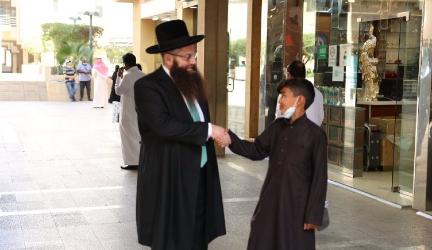 حاخام السعودية هو جندي إسرائيلي والمعلومات صادمة