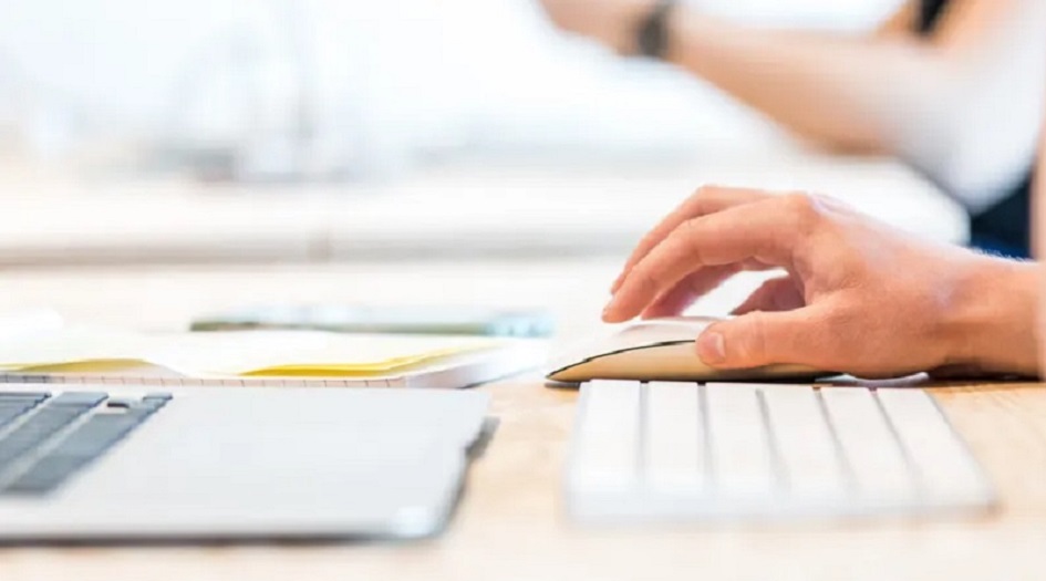 دراسة صادمة عن حجم تلوث أدوات العمل المكتبي