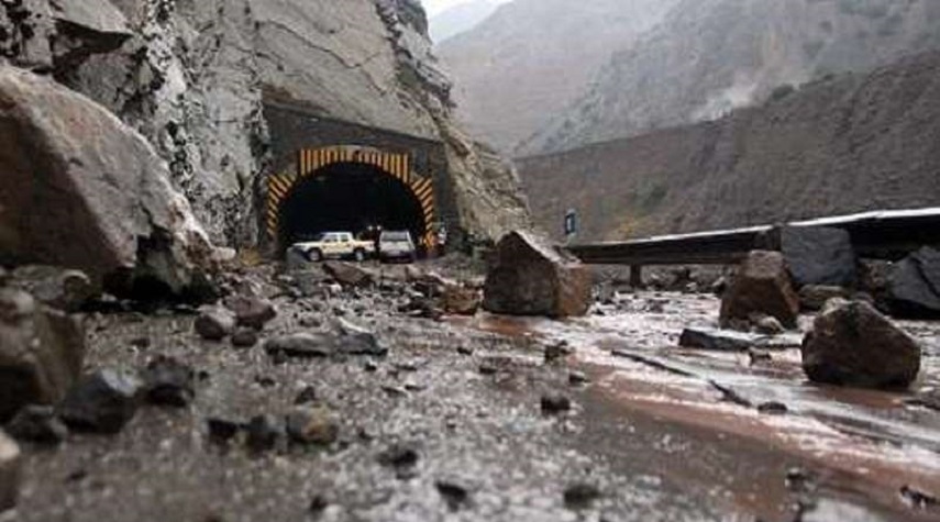 جاده چالوس همچنان بسته است
