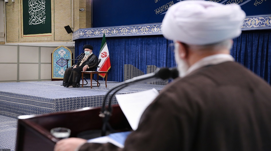 الامام الخامنئي: المجمع العالمي لأهل البيت مركز مهم وعظيم