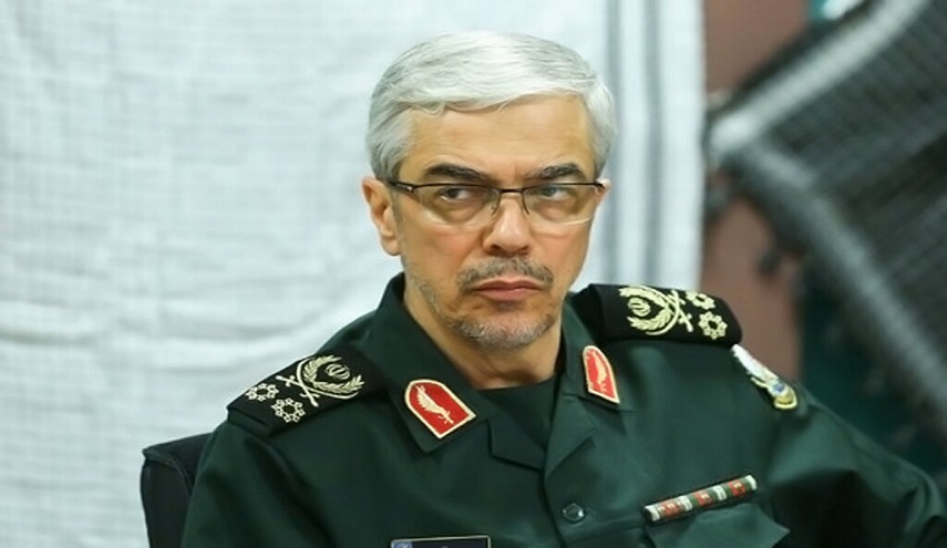 تاكيد سرلشكر باقري بر آمادگي ايران براي انتقال تجارب دفاعي به عراق