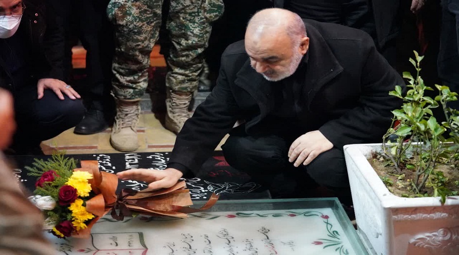 ايران... تواصل الزيارات لمرقد الشهيد سليماني 