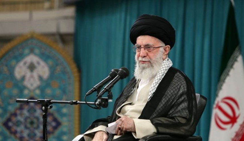 قائد الثورة: القضية الفلسطينية باتت قضية العالم الإسلامي الاولى بفضل الإمام الراحل