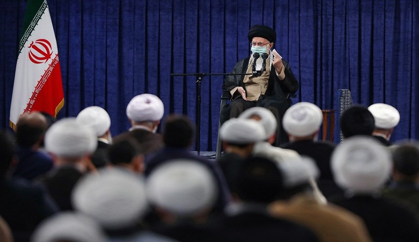 سر صمود الجمهورية الإسلامية هو الاستلهام من أهل البيت (ع)