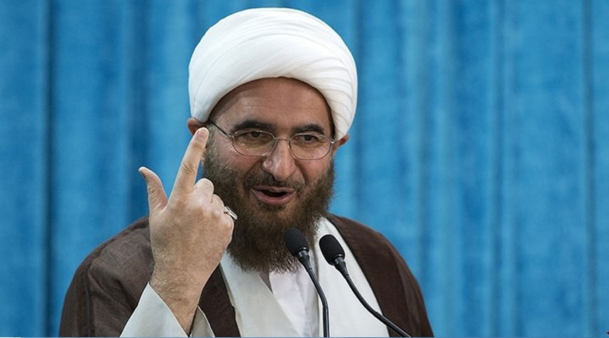 ايران.. خطيب جمعة طهران: عاشوراء هو يوم تجديد العهد والتمسك بالقرآن الكريم