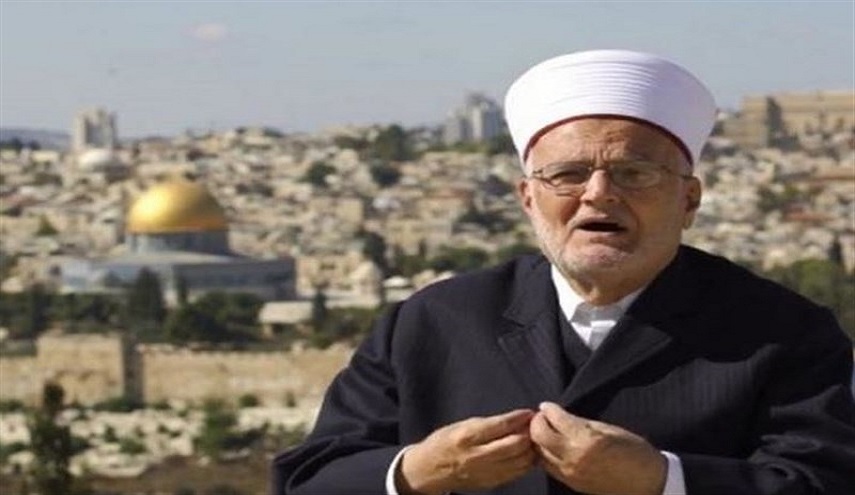 الشيخ عكرمة صبري: مخططات الاحتلال لتفريغ الأقصى من المسلمين ستفجّر الأوضاع بالضفة 