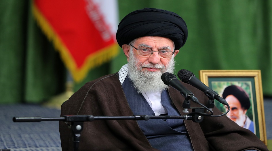الامام الخامنئي: الإعلام أكثر فعالية على العدو من الصواريخ والطائرات والمسيّرات 