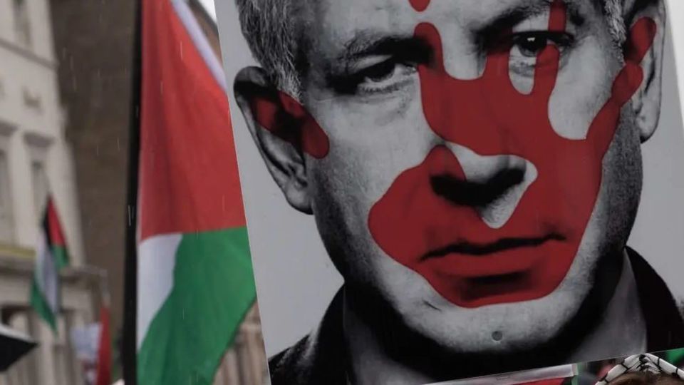 معاریو: مانند جذامی‌ها منزوی شده‌ایم!