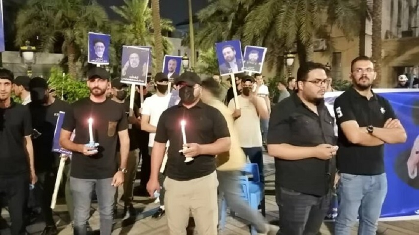 عزاداري جوانان عراقي در سوگ رئيس جمهور و همراهانش+ عكس