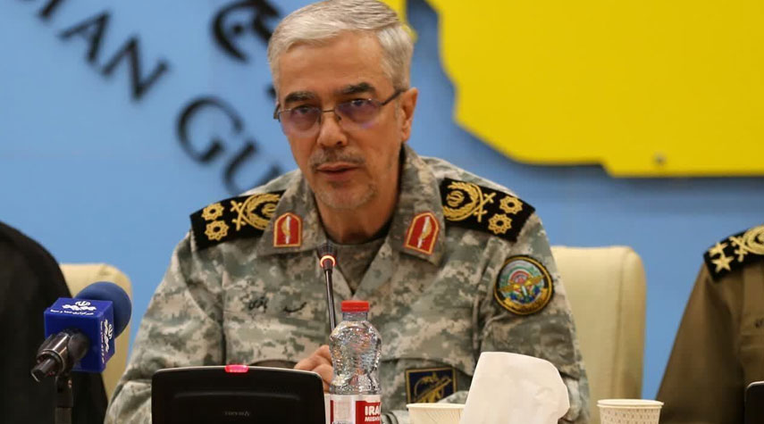  اللواء باقري يعزي الأمين العام لحزب الله اللبناني بوفاة والدته 