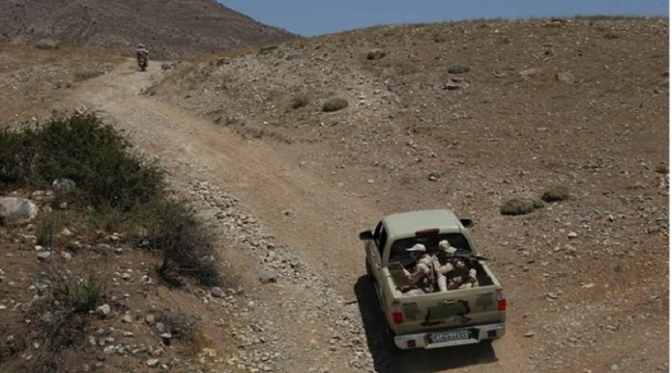 حرس الحدود الإيراني يتصدى لمجموعة إرهابية على الحدود الجنوبية الشرقية للبلاد