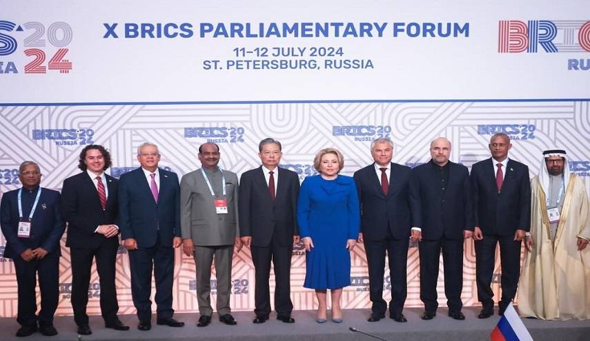 إيران مستعدة للتعاون مع دول مجموعة البريكس في مجال إمدادات الطاقة