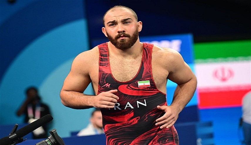  المصارع الإيراني "امير حسين زارع" يحرز فضية الوزن فوق الثقيل في اولمبياد باريس 