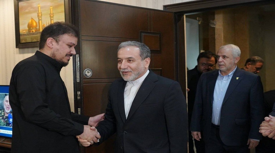 وزير الخارجية الايراني يحضر الى منزل الشهيد امير عبداللهيان