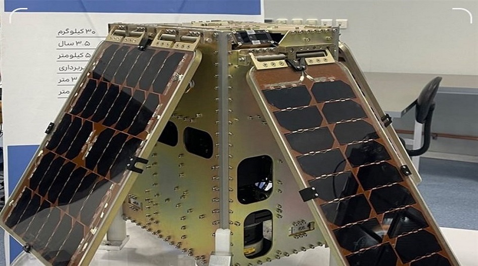 قريباً .... ايران تطلق القمر الاصطناعي  "كوثر " الى الفضاء  