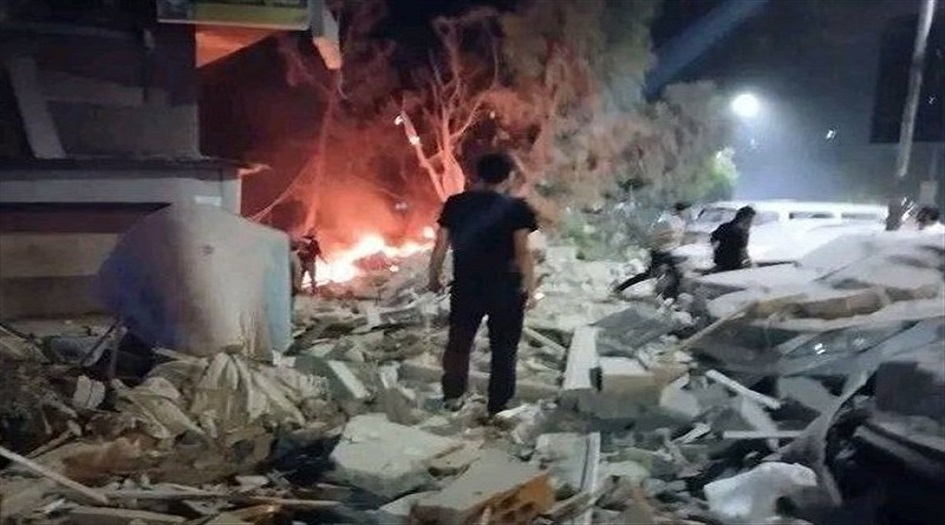  مصدر عسكري: عدوان اسرائيلي يستهدف احد الأبنية السكنية في حي المزة بدمشق 