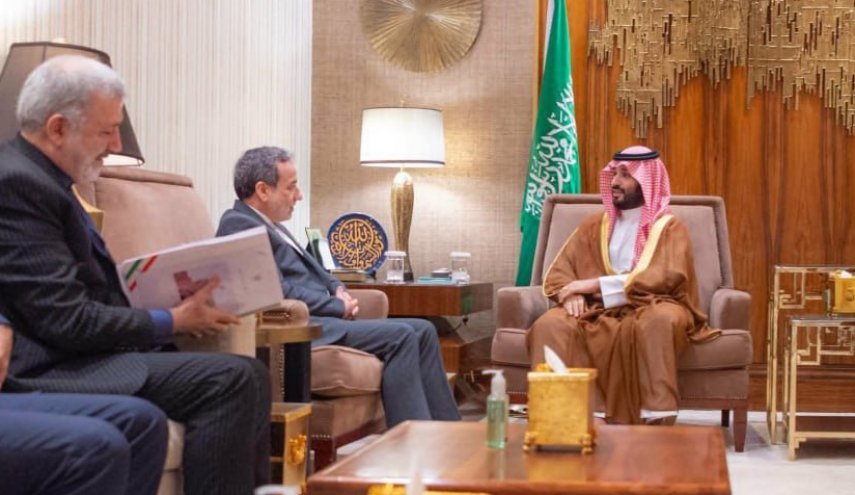 الامير محمد بن سلمان يستقبل وزير الخارجية الايراني 