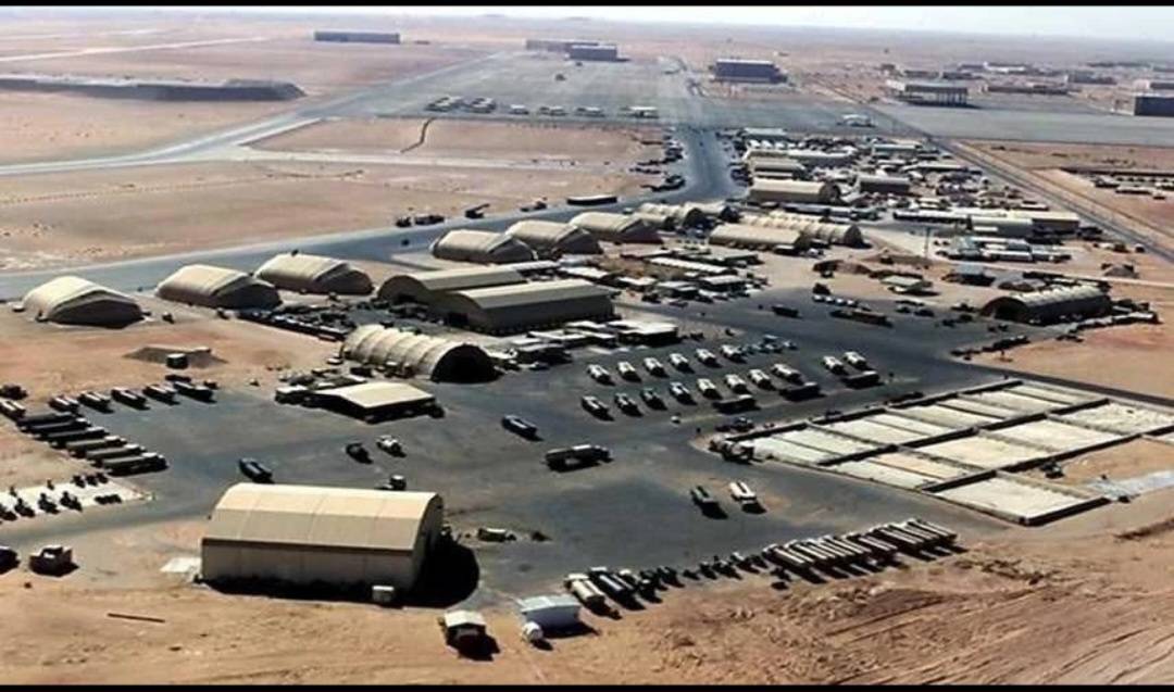 القوات الامريكية تنصب منظومة دفاعية جديدة بقاعدة عين الاسد