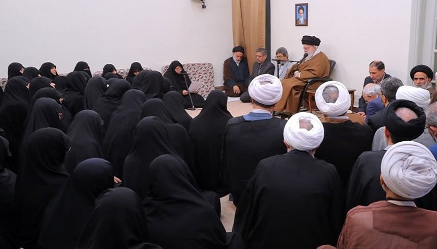 دیدار جمع منتخبی از اعضای «جامعه‌الزهرا» با رهبر انقلاب