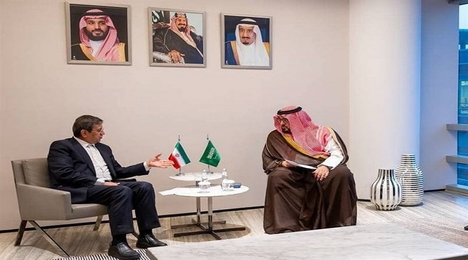  وزير الاقتصاد الإيراني يلتقي وزير الاستثمار السعودي 