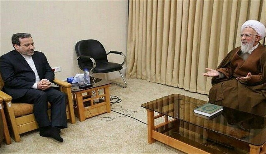 وزير الخارجية الإيراني يلتقي مراجع الدين العظام في قم المقدسة