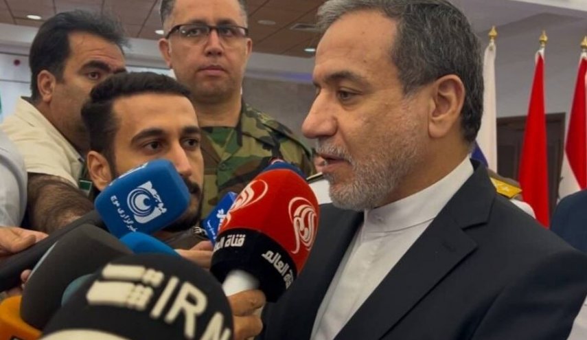  قبيل توجهه الى دمشق ؛ عراقجي:  احمل رسالة ايران الى الحكومة السورية 