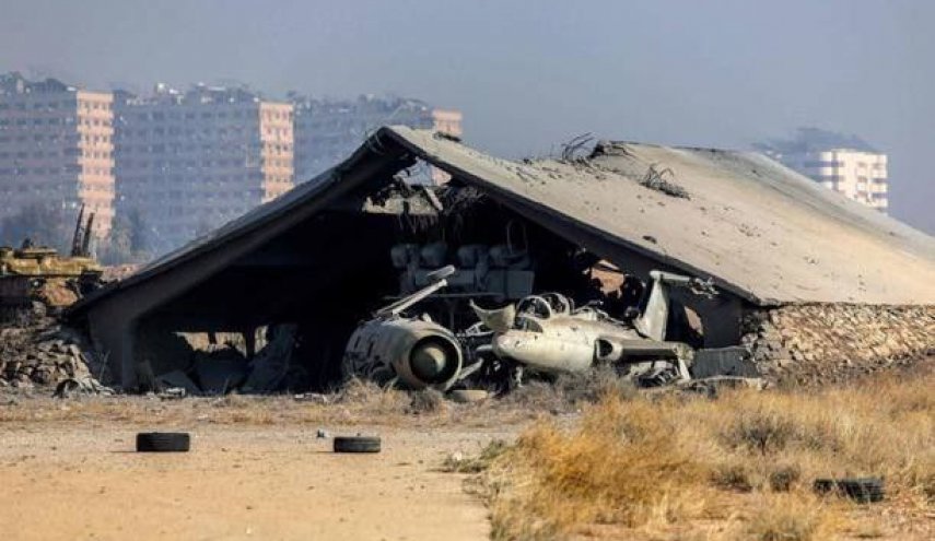  صور لمقاتلات ومعدات الجيش السوري التي دمرت في قصف الإحتلال 