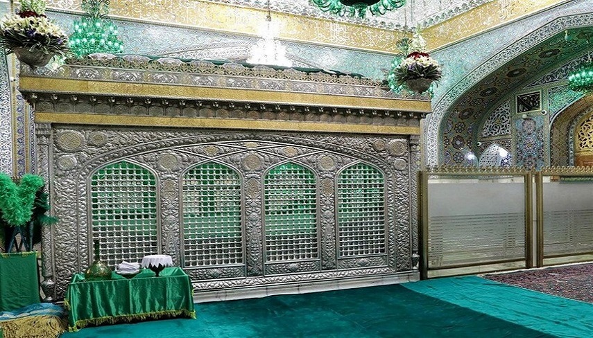 غبارروبی مضجع شریف حرم مطهر امام رضا(ع) با حضور خانواده شهدا 