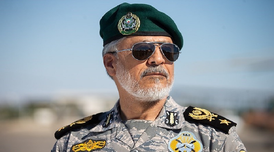  الادميرال سياري: ألوية للجيش الايراني تنتشر على الحدود الشرقية والغربية 