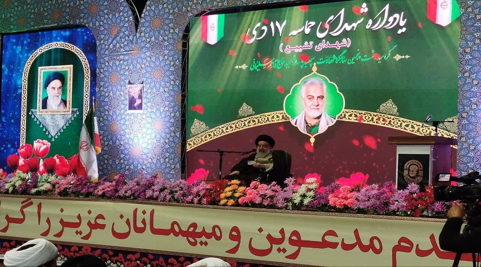 آية الله خاتمي: القائد سليماني أفشل مخطط داعش ورسخ قوة المقاومة"