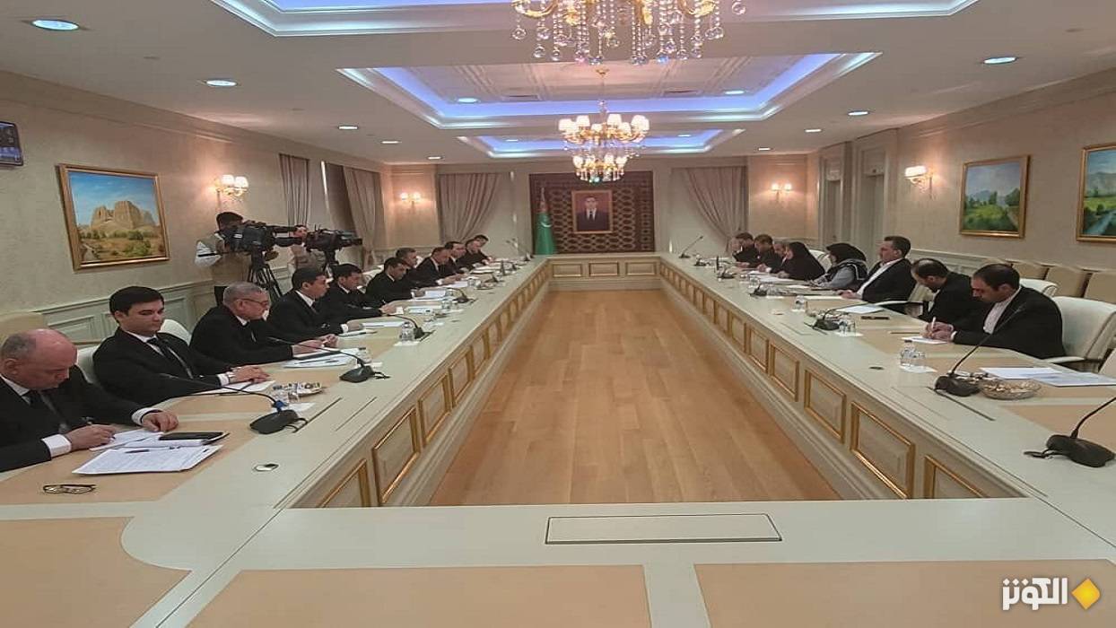 إيران وتركمانستان تسعيان إلى زيادة النقل البري والسككي والبحري