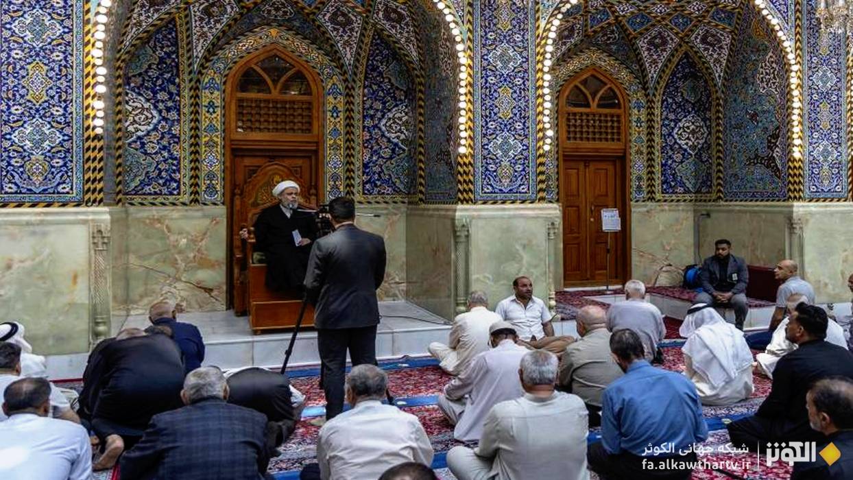 جلسه‌ای برای تبیین مسأله قبور ائمه بقیع؛ سوگواری در آستان مقدس عباسی