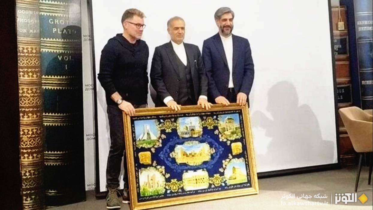 سردار قاسم سلیمانی؛ محور نخستین اثر غیر فارسی در مسکو