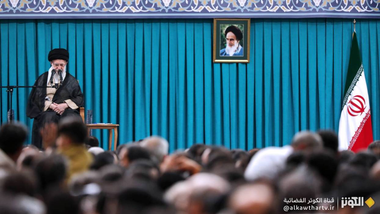 الامام الخامنئي يحذر من تهميش القضية الفلسطينية 