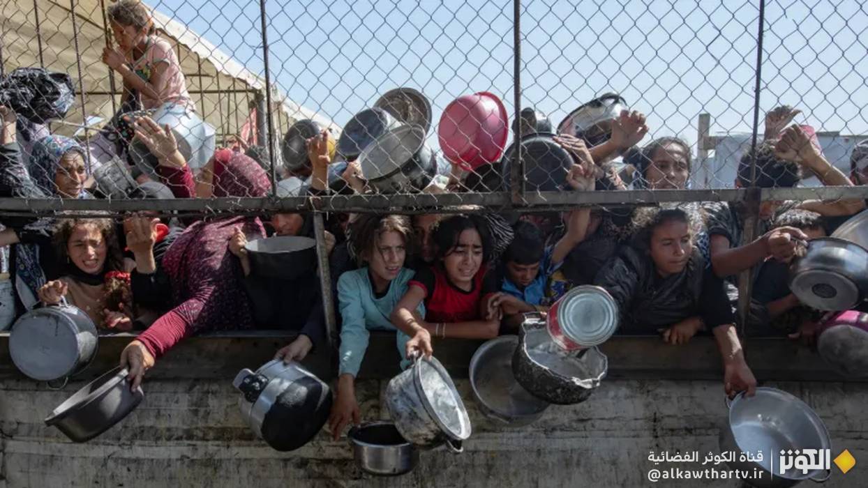 مجزرة قرب نتساريم ... قوات الاحتلال تقتل عشرات الفلسطينيين أثناء انتظارهم المساعدات في غزة