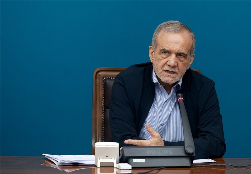  بزشكيان: بتعاضد وتماسك الصفوف سنتجاوز هذه الأيام الصعبة 