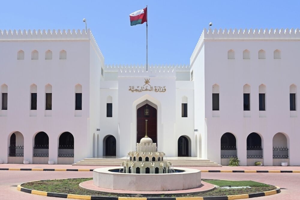 سلطنة عُمان : عدوان الكيان الصهيوني على إيران انتهاك واضح للقانون الدولي